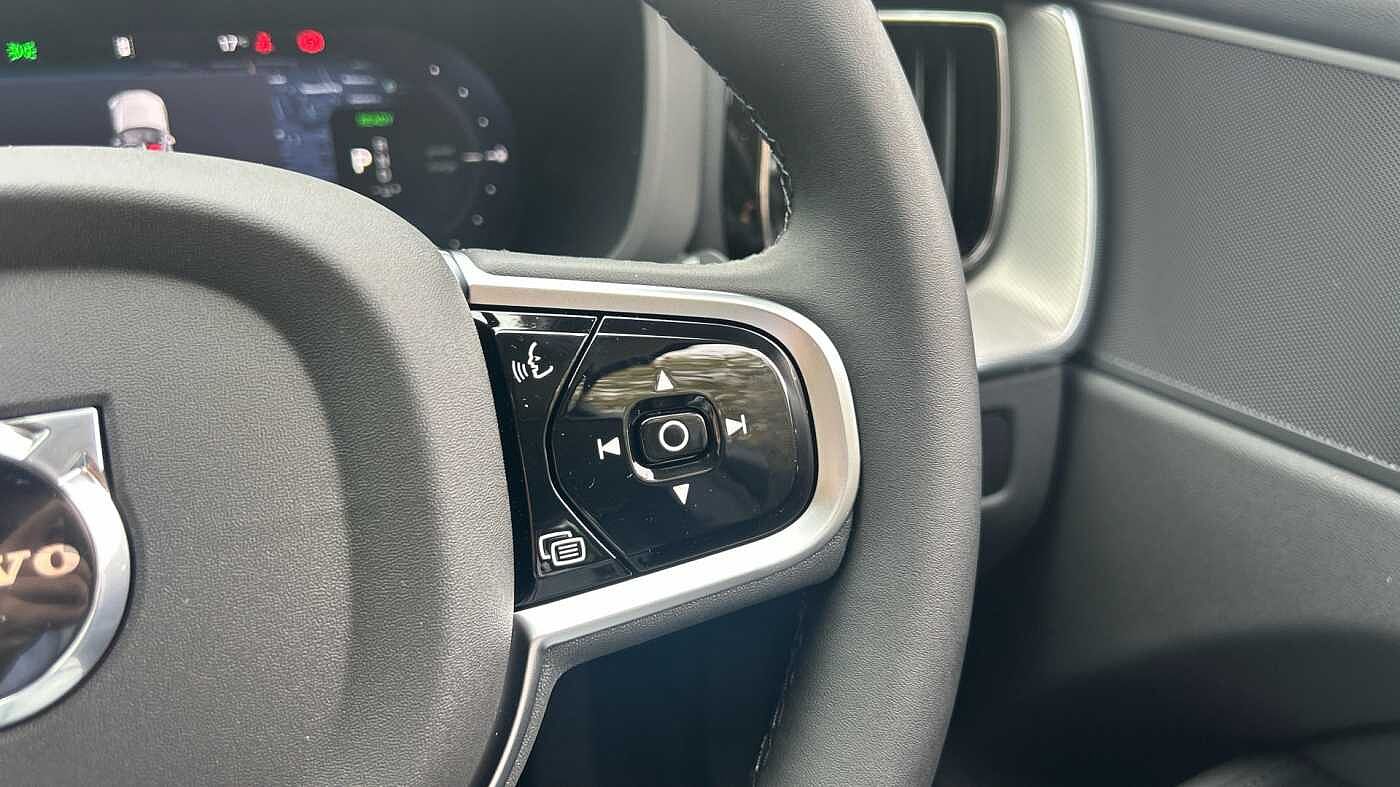 Used Volvo XC60 2025 for sale - 78035851: Photo 24