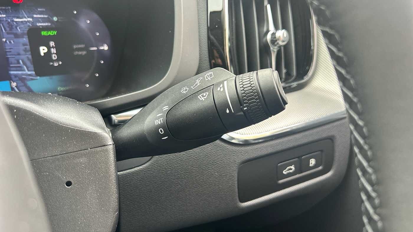 Used Volvo XC60 2025 for sale - 78035851: Photo 25