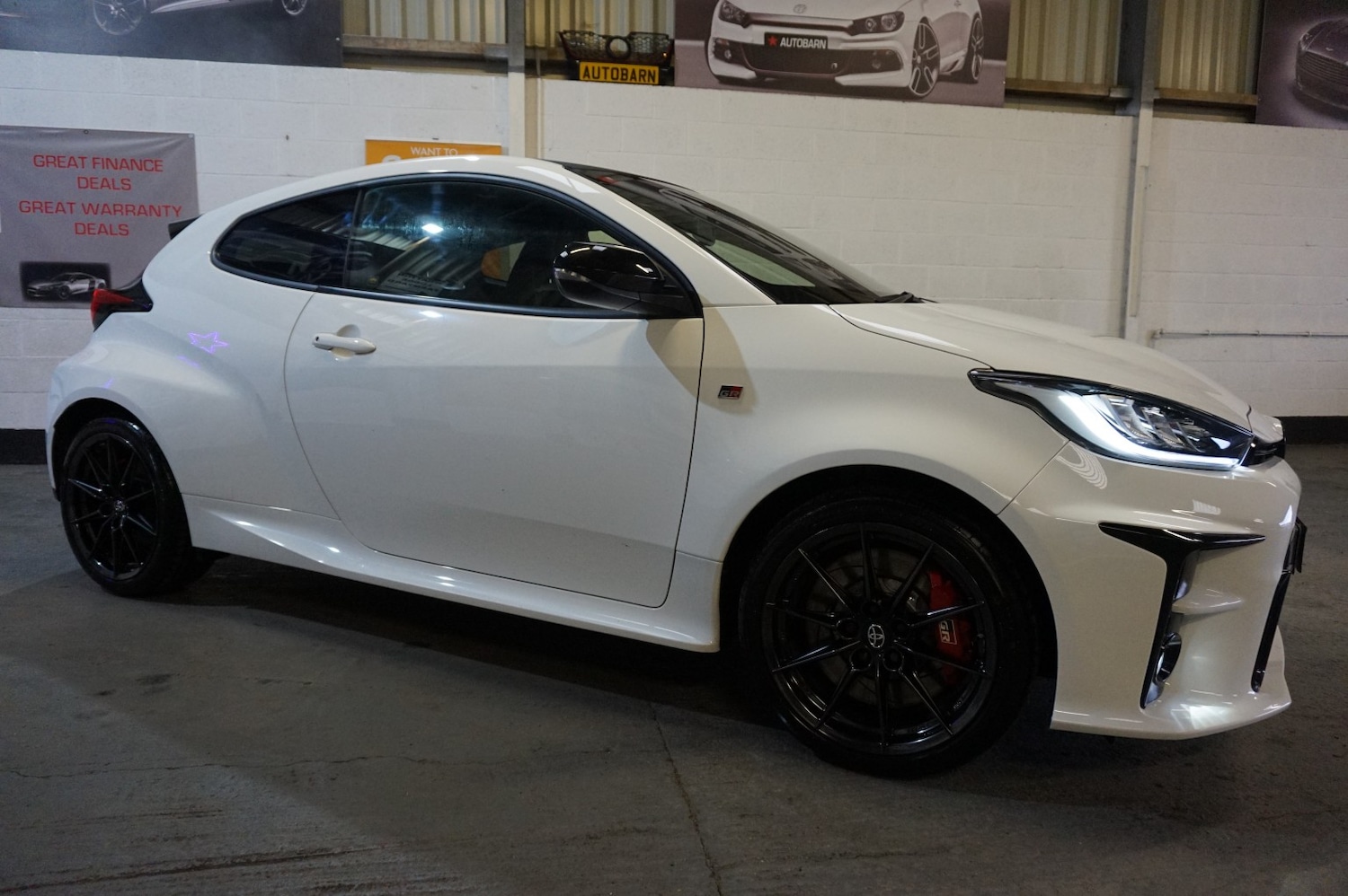 Used Toyota Yaris 2021 for sale - 77743521: Photo 2