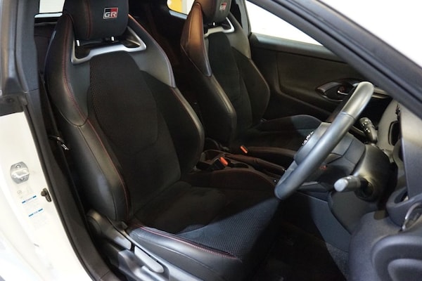 Used Toyota Yaris 2021 for sale - 74091852: Photo 14
