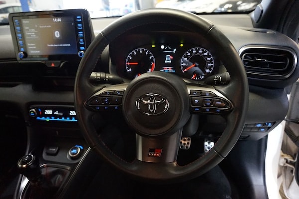 Used Toyota Yaris 2021 for sale - 74091852: Photo 15
