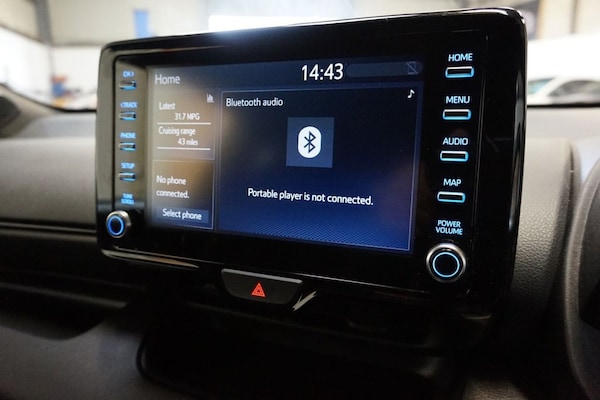 Used Toyota Yaris 2021 for sale - 74091852: Photo 18