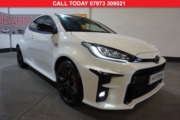 Used Toyota Yaris 2021 for sale - 74091852: Photo 2