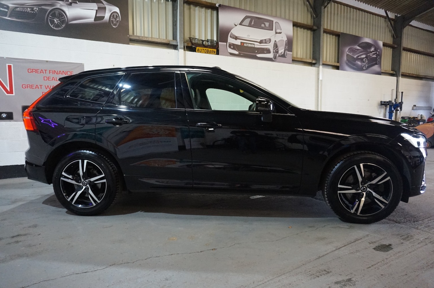 Used Volvo XC60 2022 for sale - 77743516: Photo 2