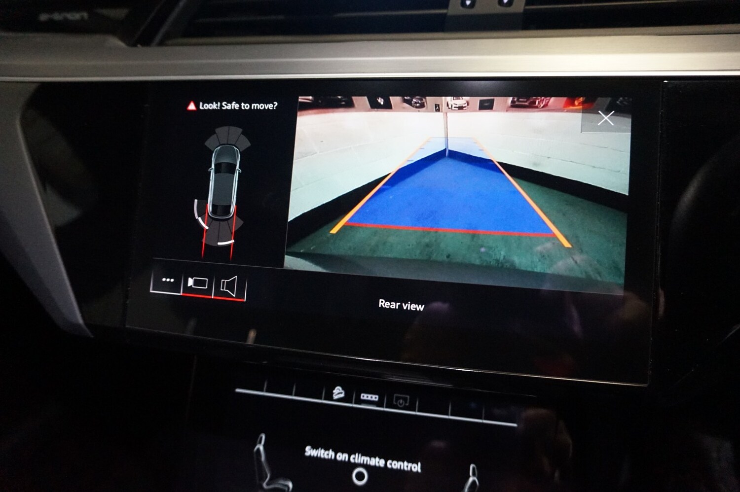 Used Audi e-tron 2020 for sale - 77743517: Photo 13