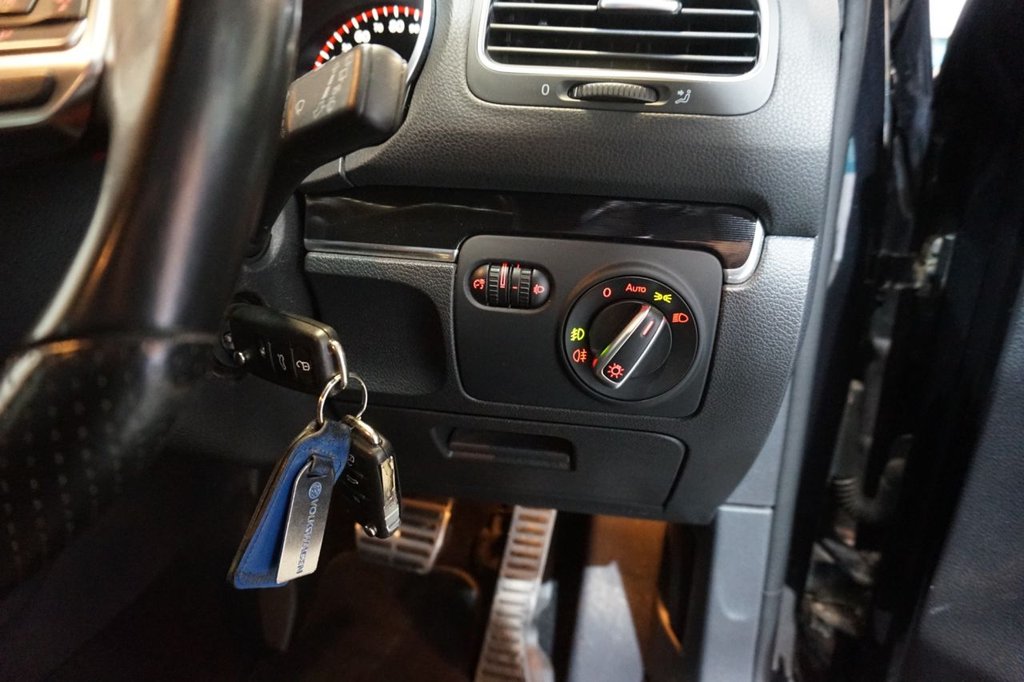 Used Volkswagen Golf 2011 for sale - 76783755: Photo 12