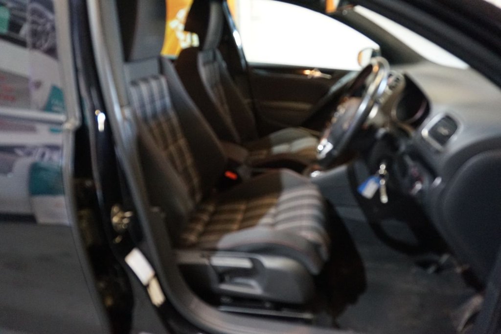 Used Volkswagen Golf 2011 for sale - 76783755: Photo 14