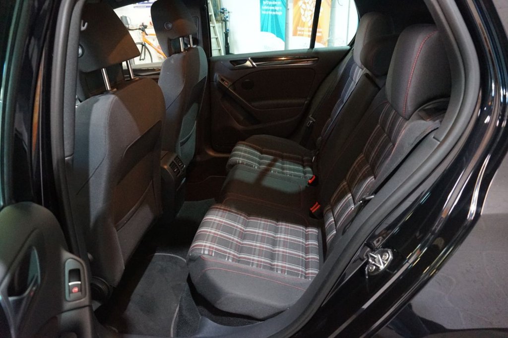 Used Volkswagen Golf 2011 for sale - 76783755: Photo 16