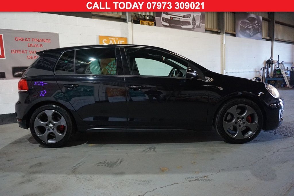 Used Volkswagen Golf 2011 for sale - 76783755: Photo 2