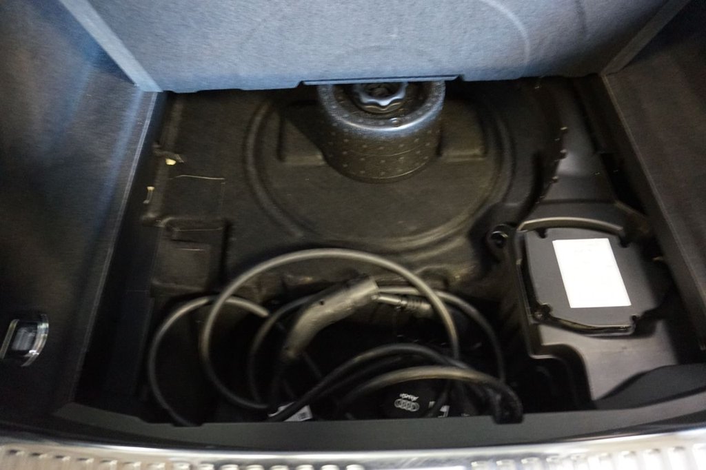 Used Audi e-tron 2020 for sale - 76784163: Photo 42