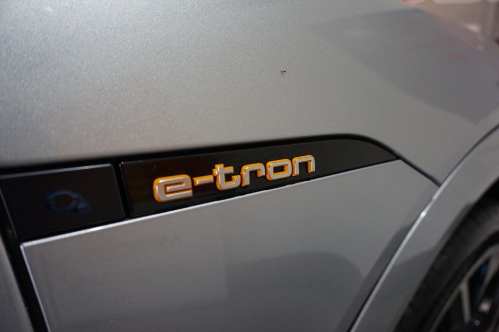 Used Audi e-tron 2020 for sale - 76784163: Photo 46