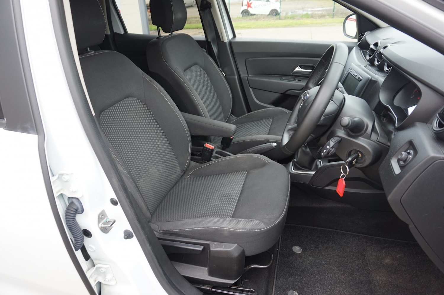 Used Dacia Duster 2018 for sale - 77881112: Photo 9