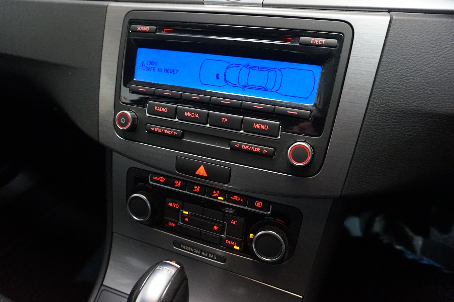 Used Volkswagen Passat 2011 for sale - 77991798: Photo 11