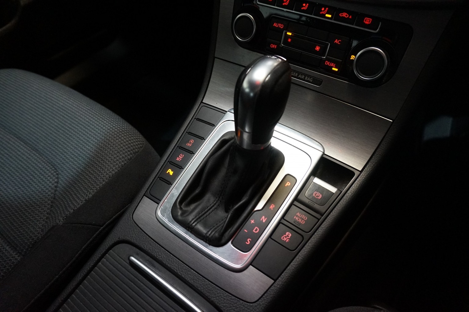 Used Volkswagen Passat 2011 for sale - 77991798: Photo 12