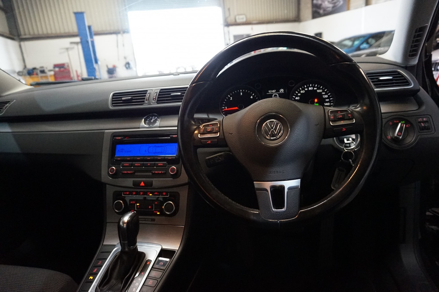 Used Volkswagen Passat 2011 for sale - 77991798: Photo 15