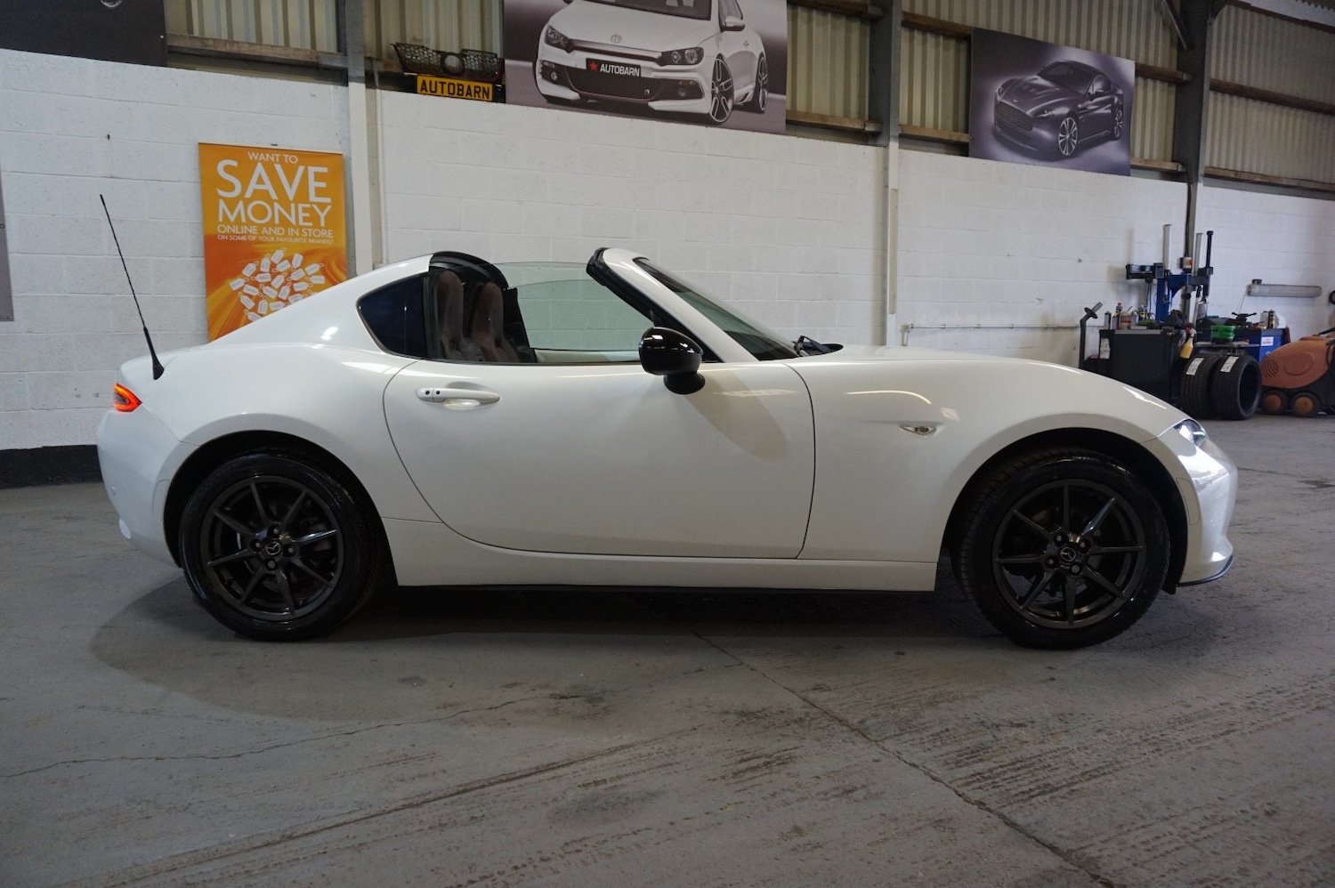 Used Mazda MX-5 2018 for sale - 78125157: Photo 2