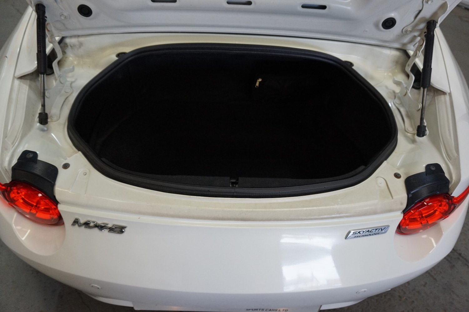 Used Mazda MX-5 2018 for sale - 78125157: Photo 35