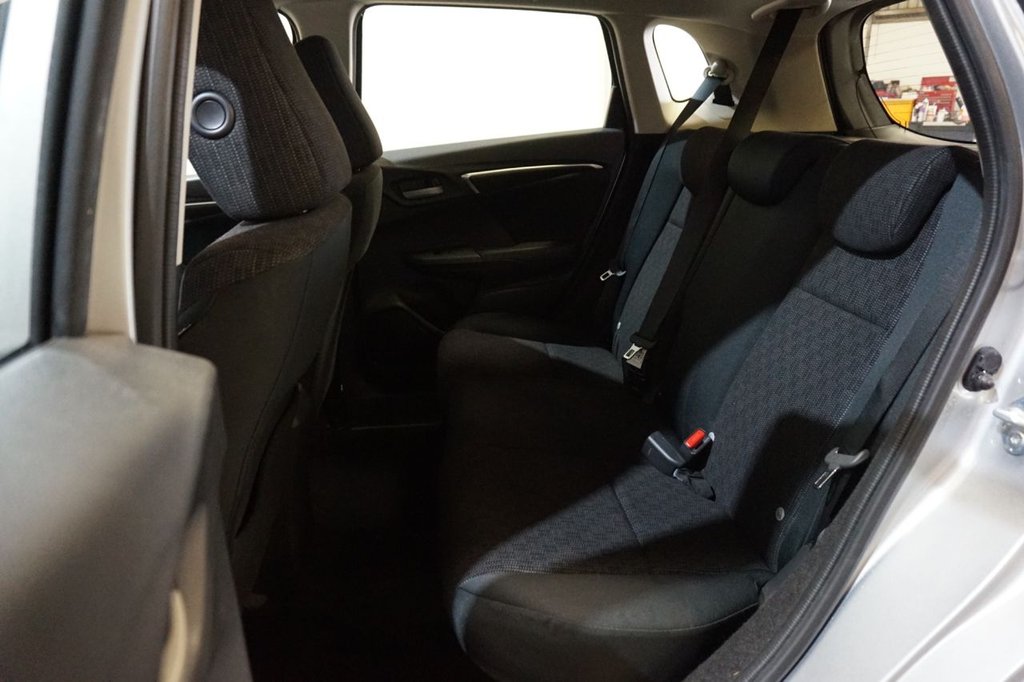 Used Honda Jazz 2017 for sale - 76010238: Photo 13