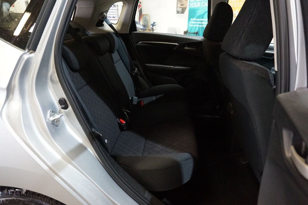 Used Honda Jazz 2017 for sale - 76010238: Photo 14