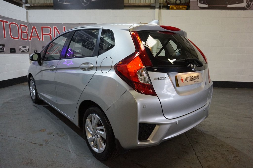 Used Honda Jazz 2017 for sale - 76010238: Photo 27