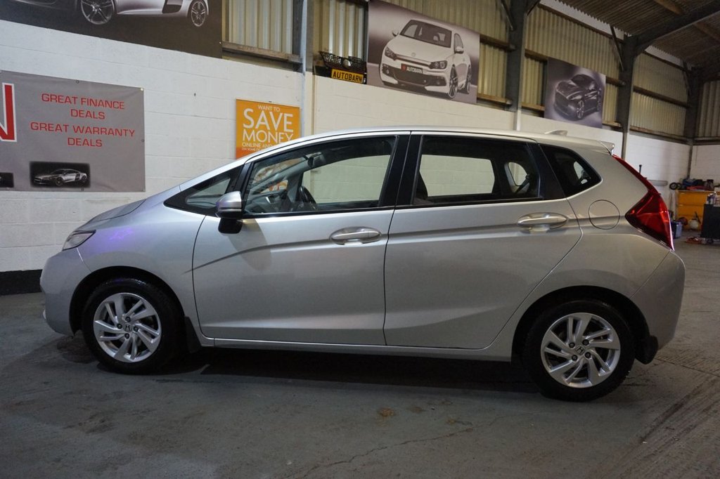 Used Honda Jazz 2017 for sale - 76010238: Photo 29