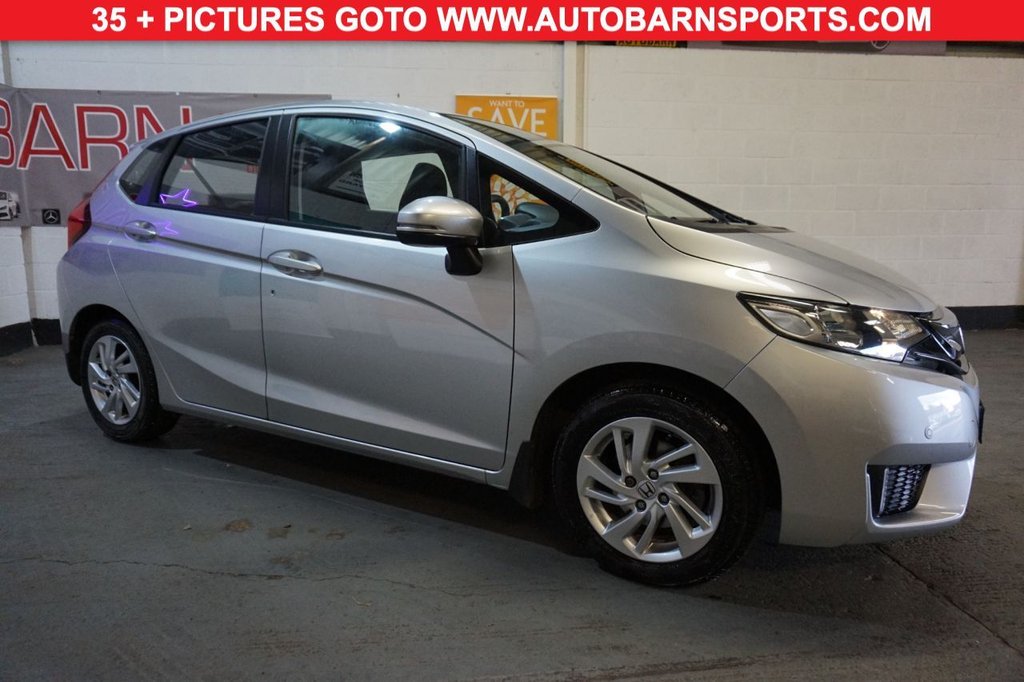 Used Honda Jazz 2017 for sale - 76010238: Photo 3