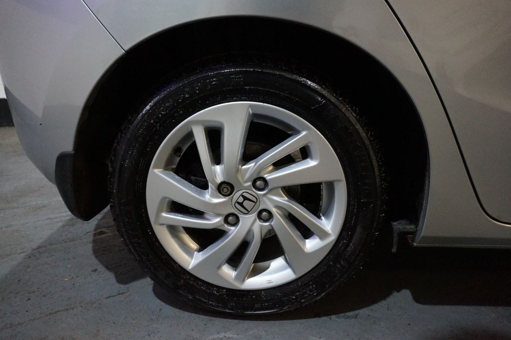 Used Honda Jazz 2017 for sale - 76010238: Photo 33