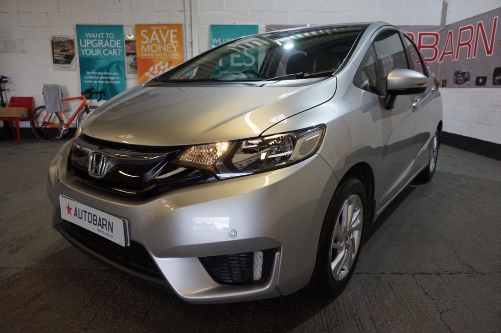Used Honda Jazz 2017 for sale - 76010238: Photo 7