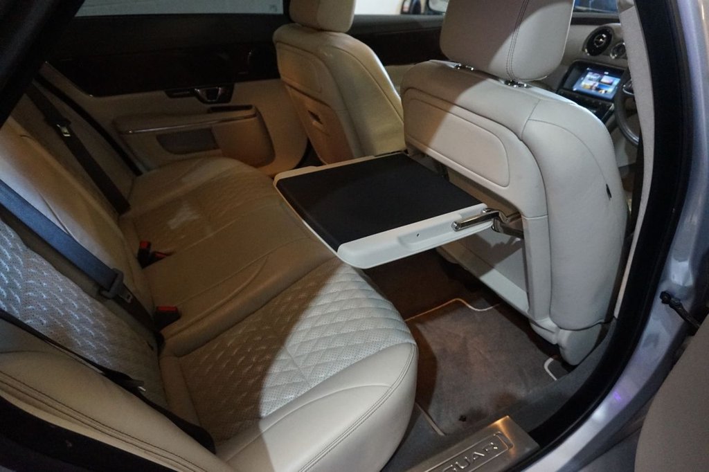 Used Jaguar XJ 2017 for sale - 77161879: Photo 19