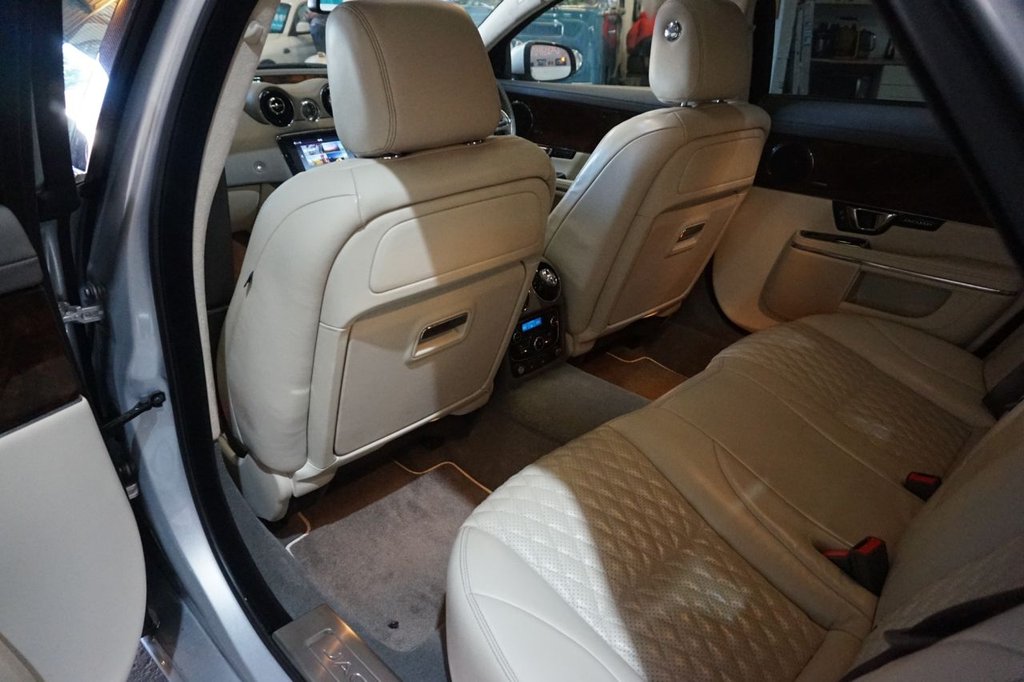 Used Jaguar XJ 2017 for sale - 77161879: Photo 21