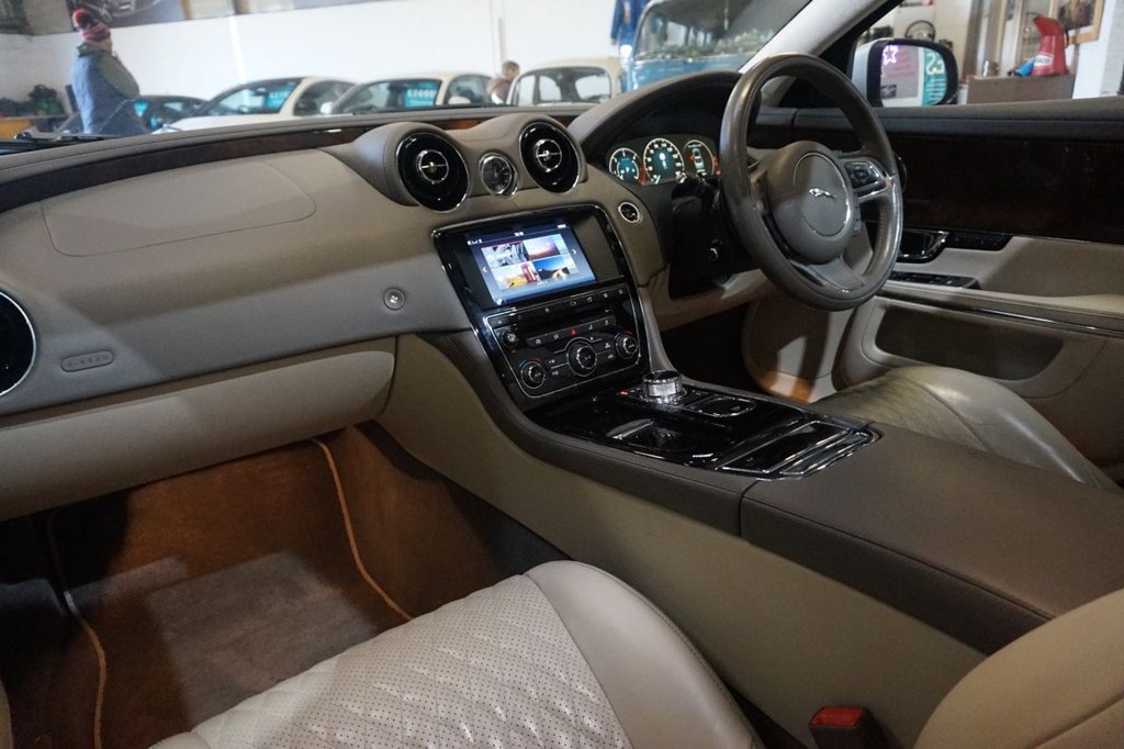 Used Jaguar XJ 2017 for sale - 77161879: Photo 22