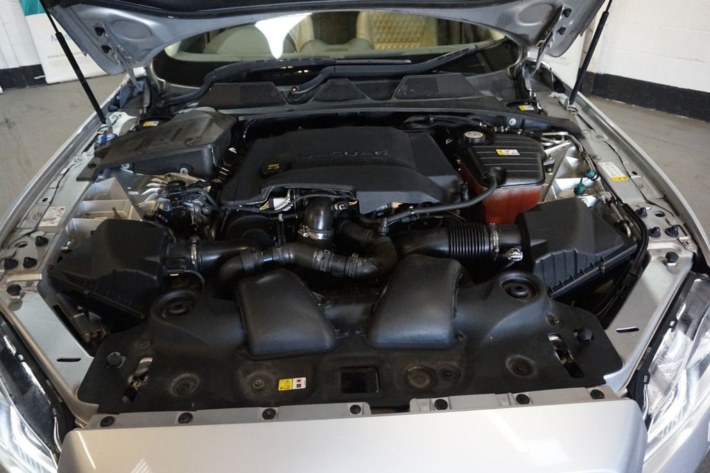 Used Jaguar XJ 2017 for sale - 77161879: Photo 43