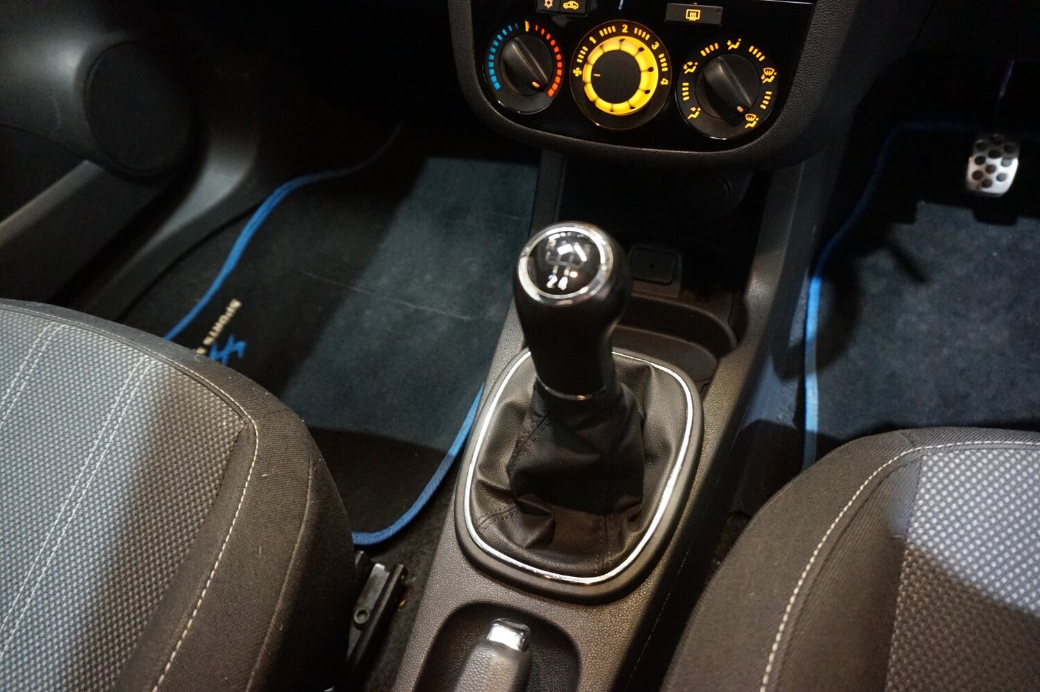 Used Vauxhall Corsa 2013 for sale - 78125128: Photo 15