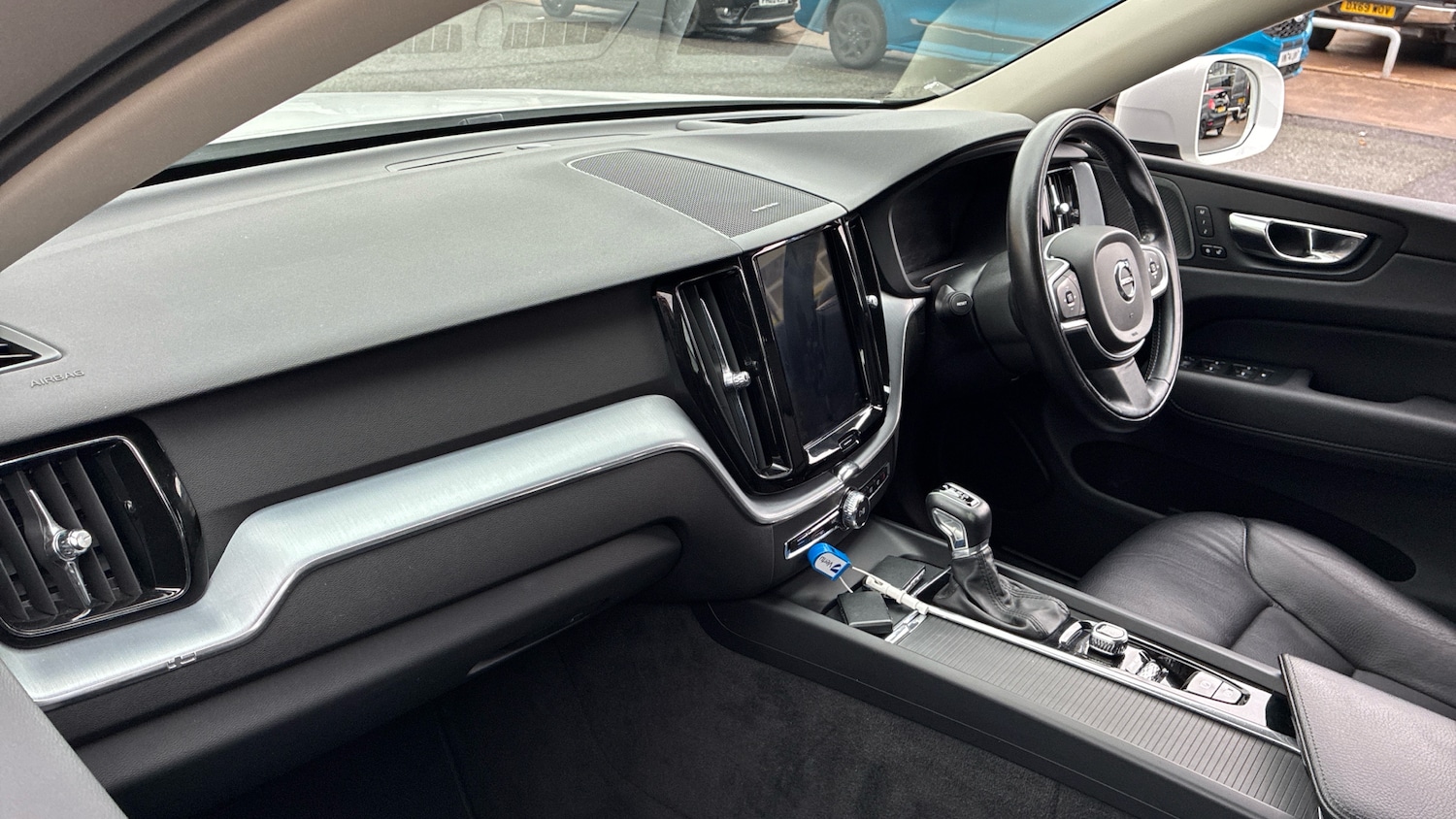 Used Volvo XC60 2020 for sale - 76366881: Photo 9
