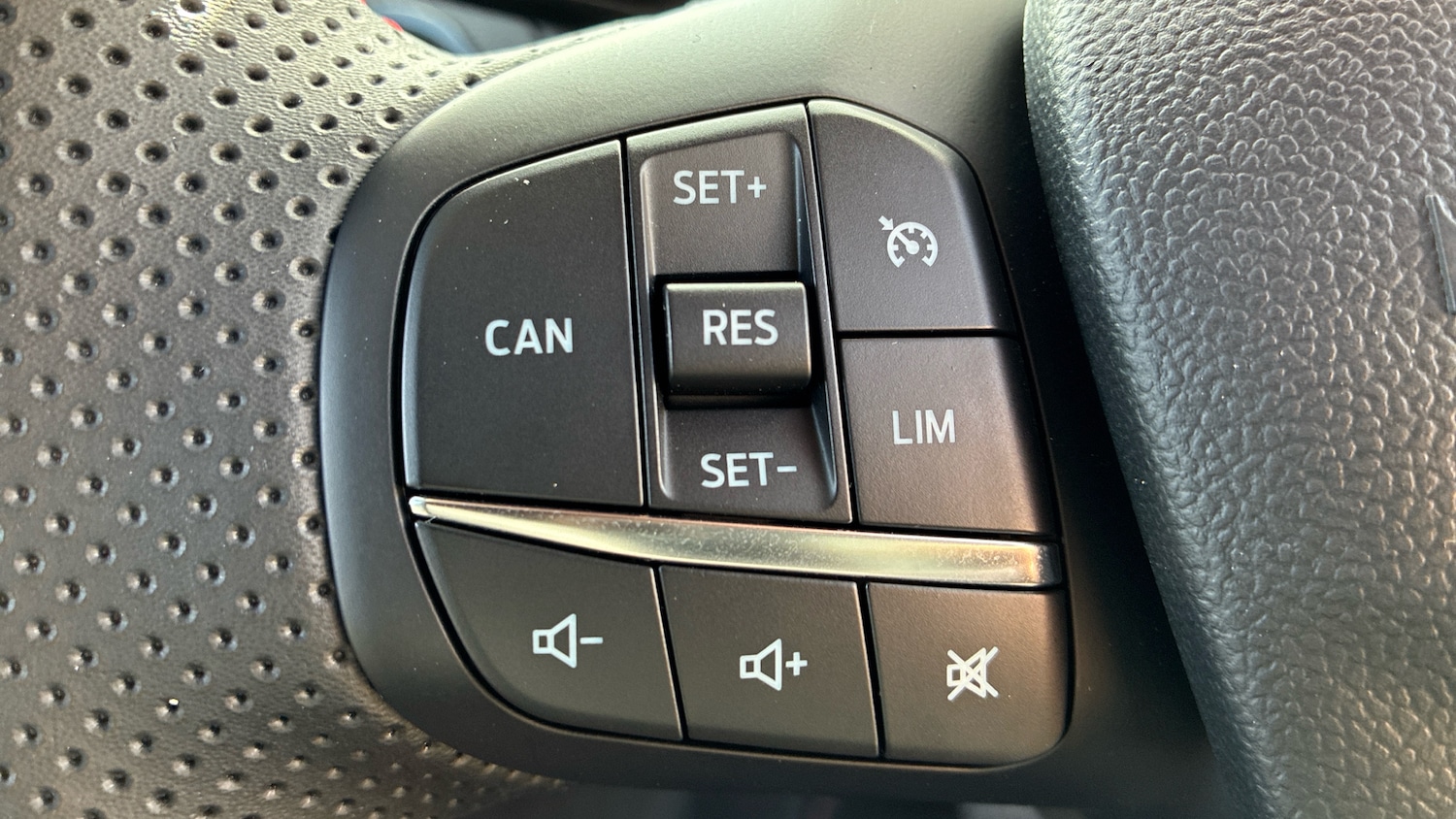 Used Ford Puma 2024 for sale - 77918410: Photo 27