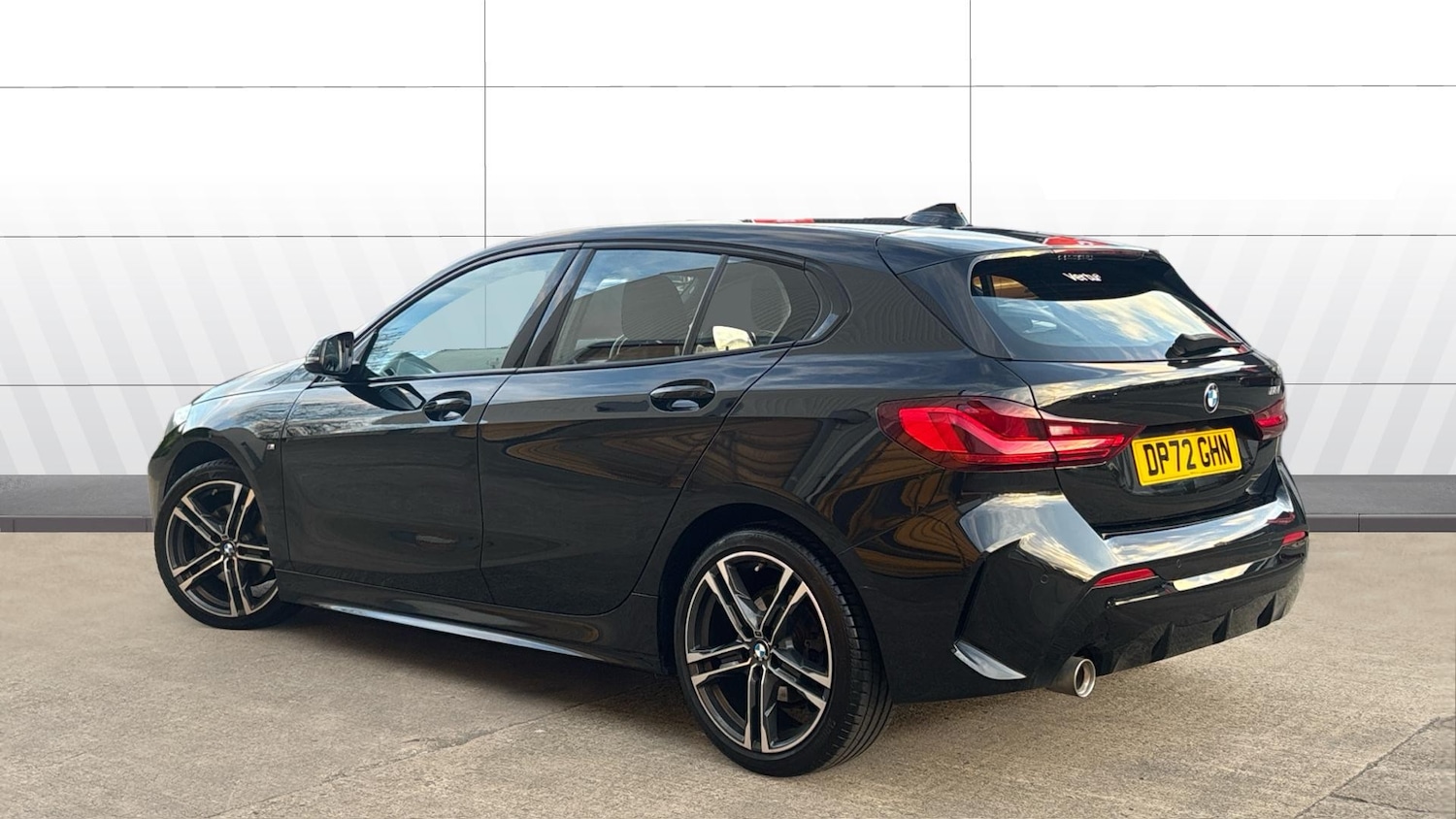 Used BMW 1 Series 2022 for sale - 77046180: Photo 2