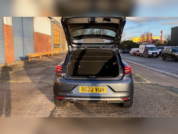 Used Renault Clio 2022 for sale - 76777945: Photo