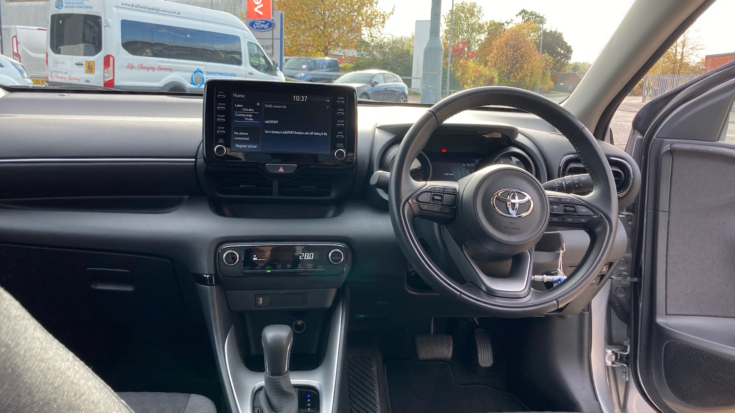 Used Toyota Yaris 2023 for sale - 76392236: Photo 10