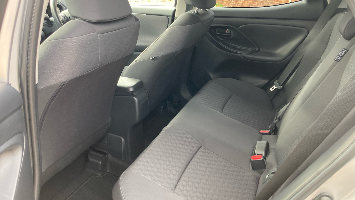 Used Toyota Yaris 2023 for sale - 76392236: Photo 16