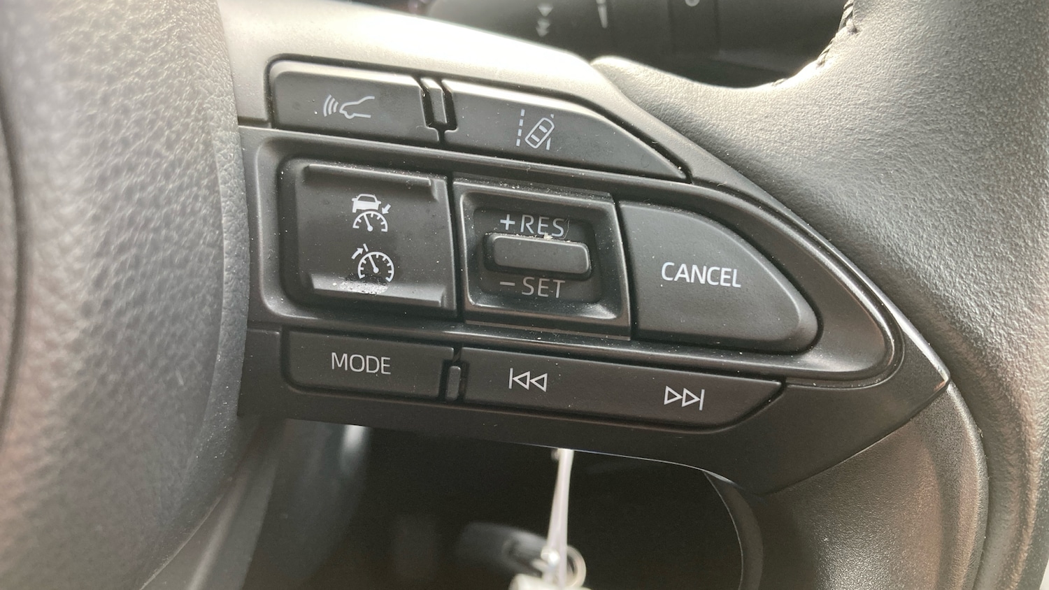 Used Toyota Yaris 2023 for sale - 76392236: Photo 28