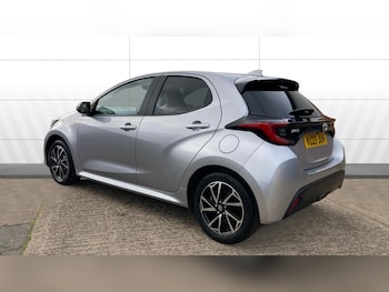 Used Toyota Yaris 2023 for sale - 76392236: Photo