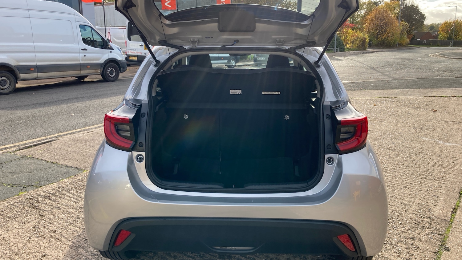 Used Toyota Yaris 2023 for sale - 76392236: Photo 4