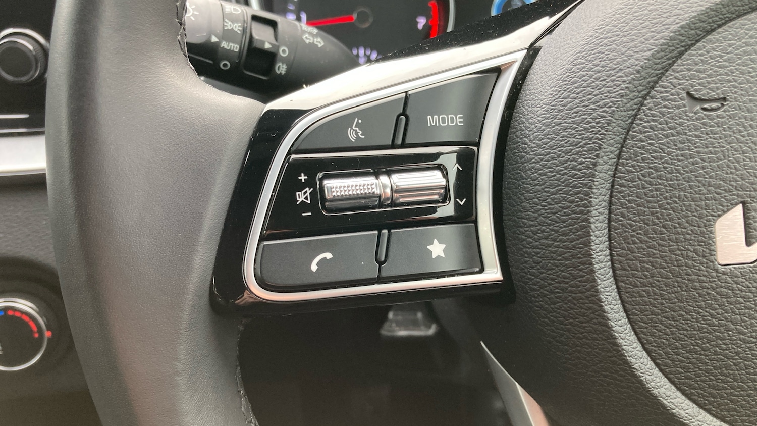 Used Kia XCeed 2023 for sale - 77149169: Photo 28