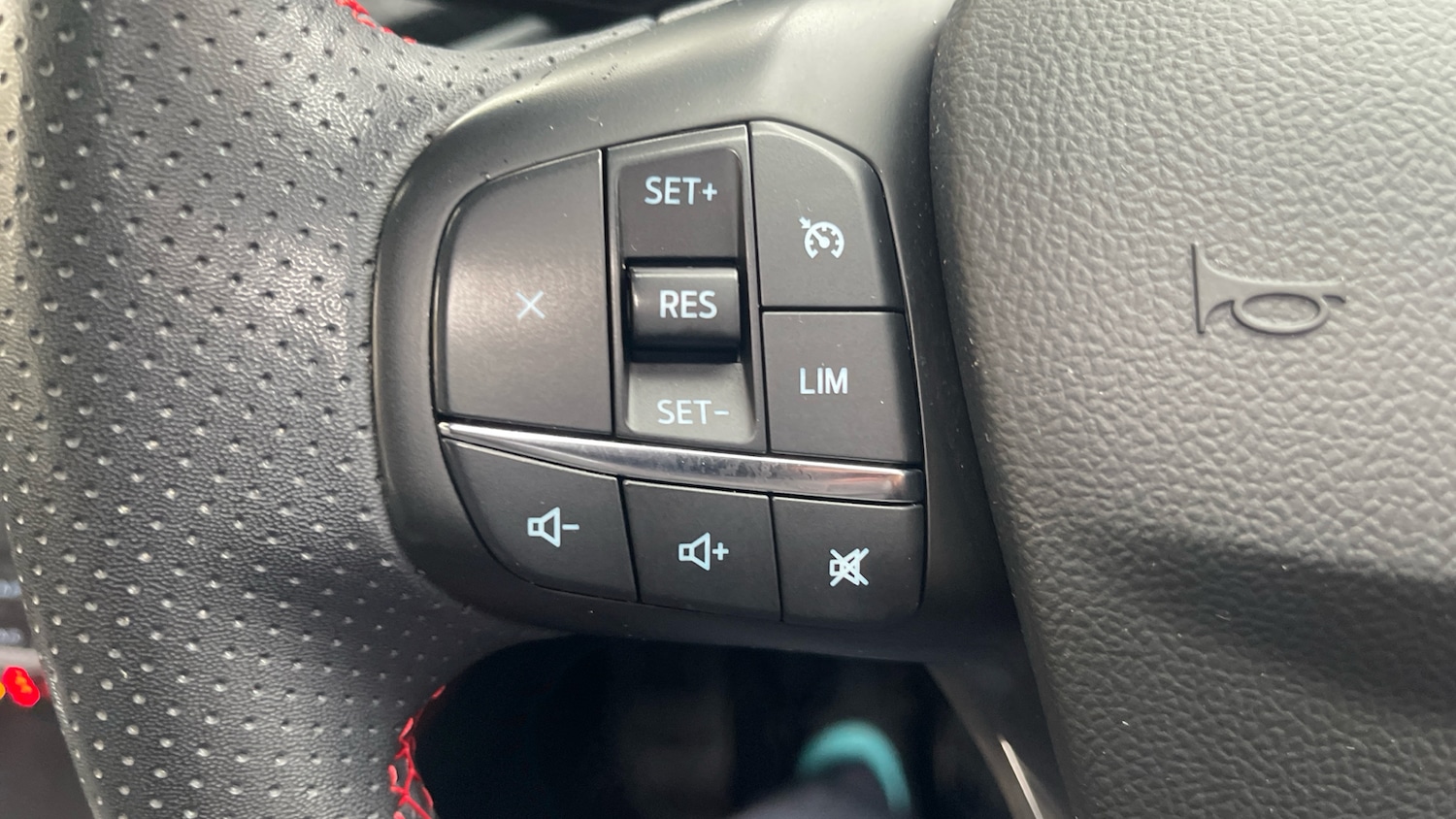 Used Ford Kuga 2022 for sale - 76366939: Photo 38
