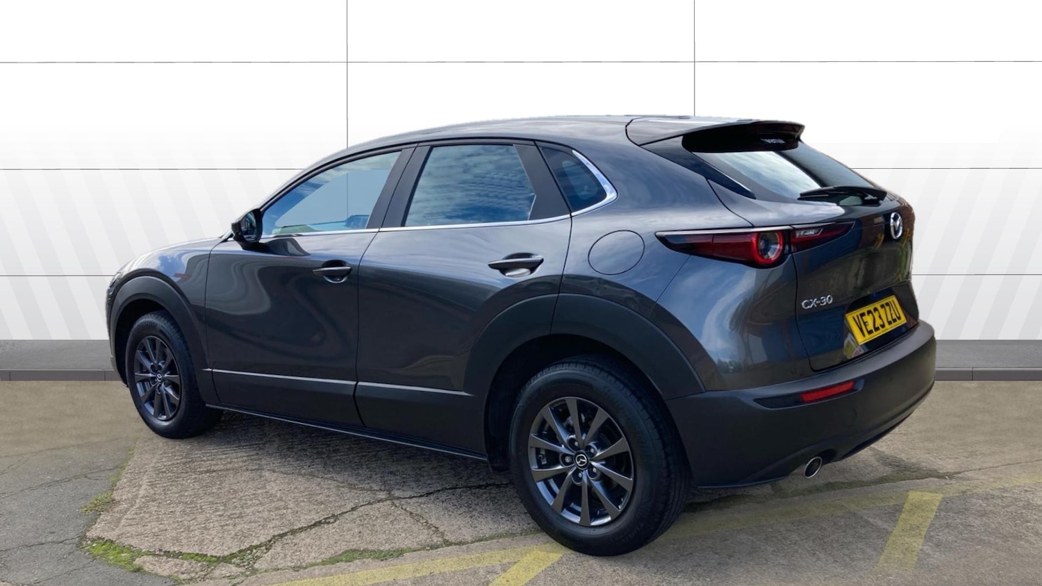 Used Mazda CX-30 2023 for sale - 76490324: Photo 2