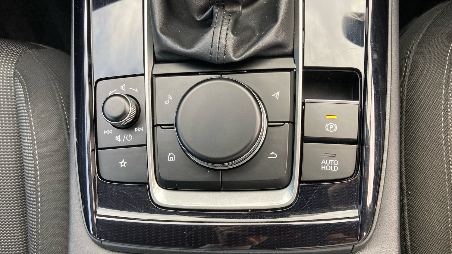 Used Mazda CX-30 2023 for sale - 76490324: Photo 31