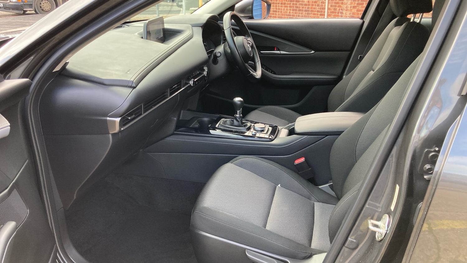 Used Mazda CX-30 2023 for sale - 76490324: Photo 8