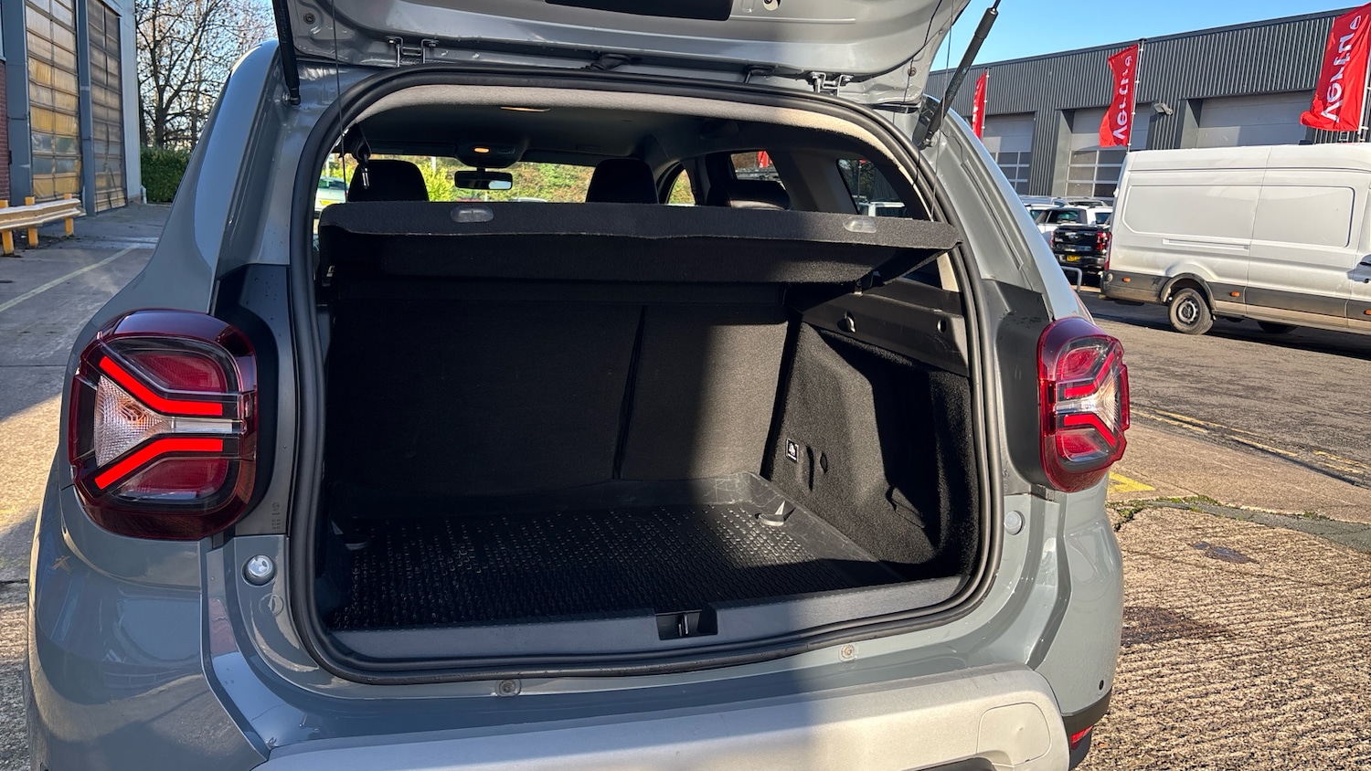 Used Dacia Duster 2023 for sale - 76791285: Photo 4