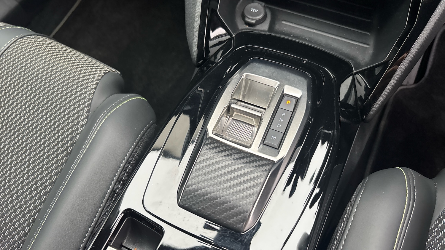 Used Peugeot 2008 2023 for sale - 76922349: Photo 13