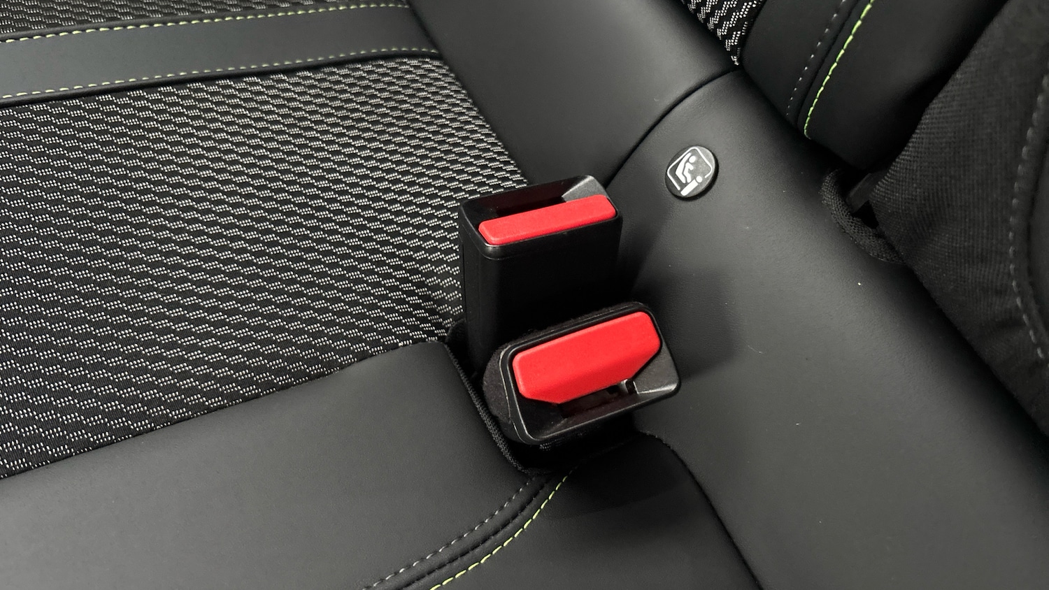 Used Peugeot 2008 2023 for sale - 76922349: Photo 17